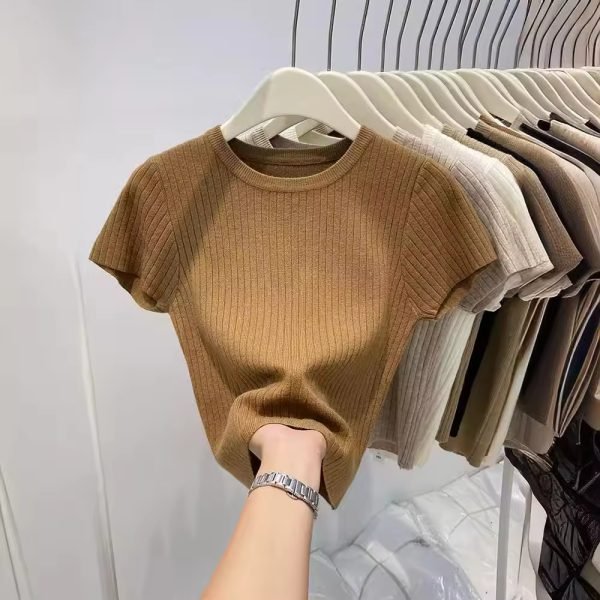 Summer Solid Color Round Neck T-shirt - Image 2