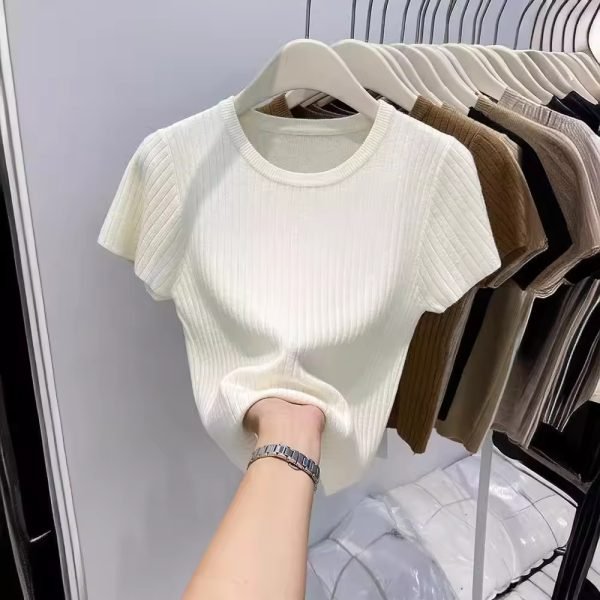 Summer Solid Color Round Neck T-shirt - Image 3